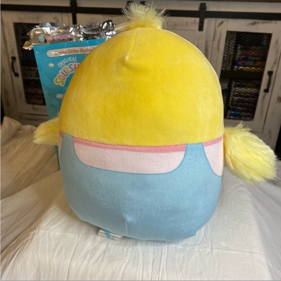Squishmallows Aimee Chick Limited Edition Easter - Picture 2 of 3